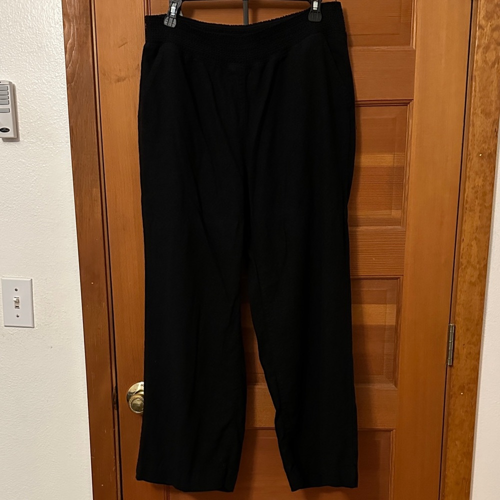 Briggs New York Black Smocked Waist Pants